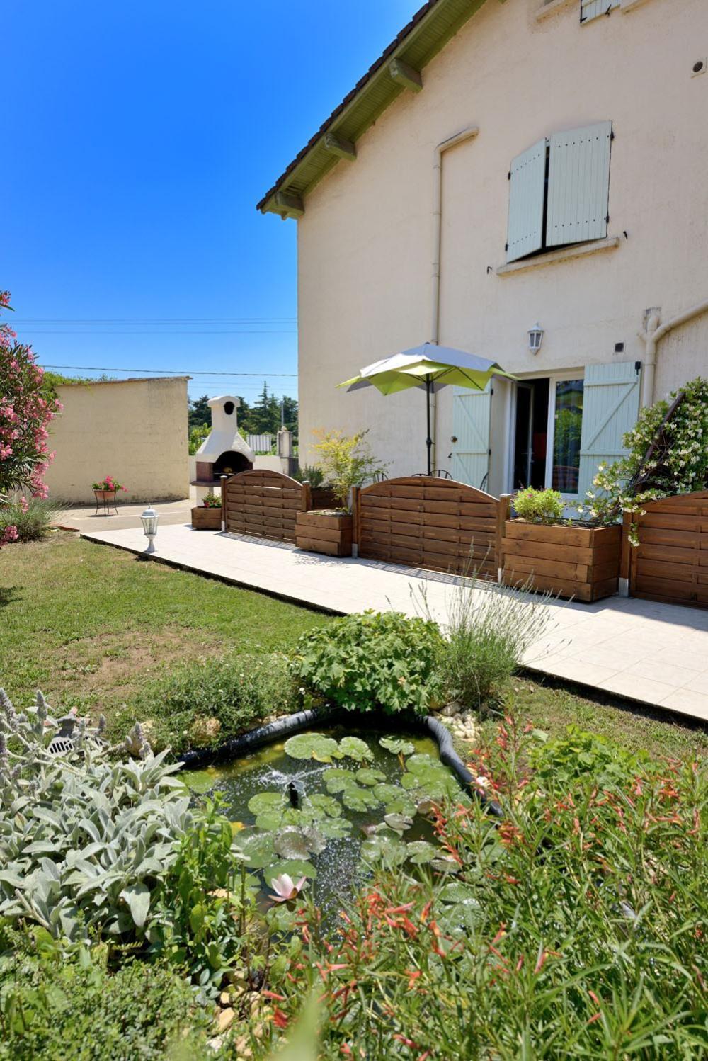 Bed and Breakfast Mas Saint-Ange Lunel  Zimmer foto