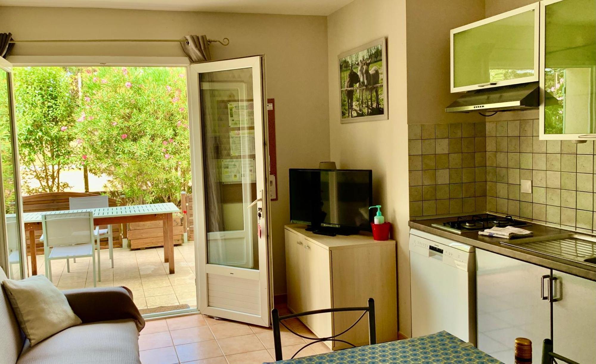 Bed and Breakfast Mas Saint-Ange Lunel  Zimmer foto