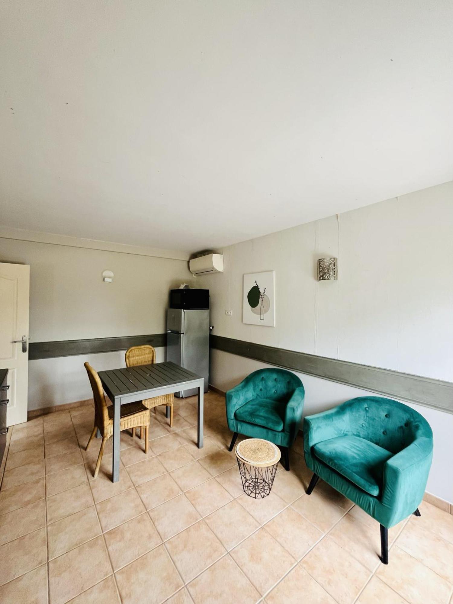 Bed and Breakfast Mas Saint-Ange Lunel  Exterior foto